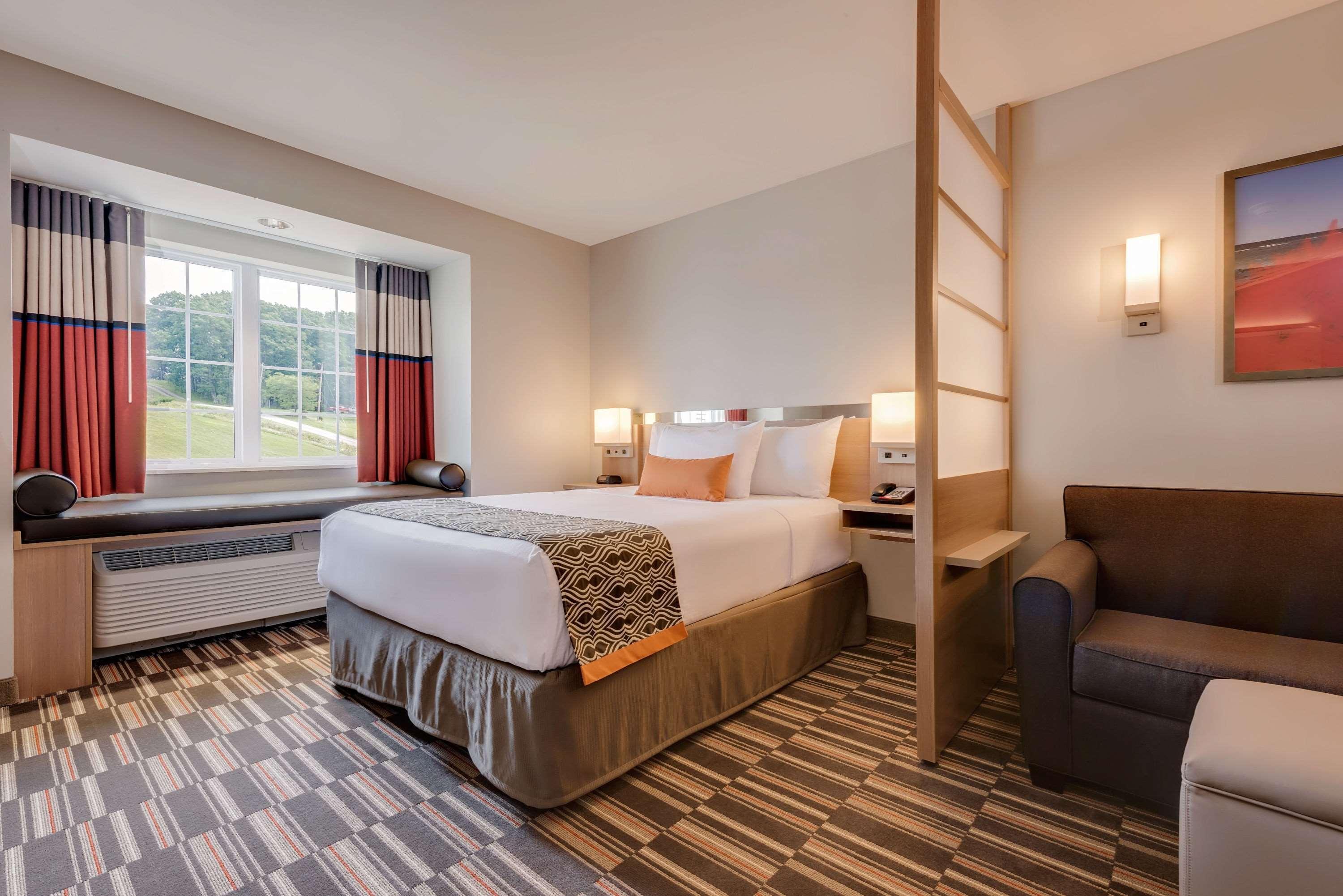 Hotel Microtel & By Wyndham 3*