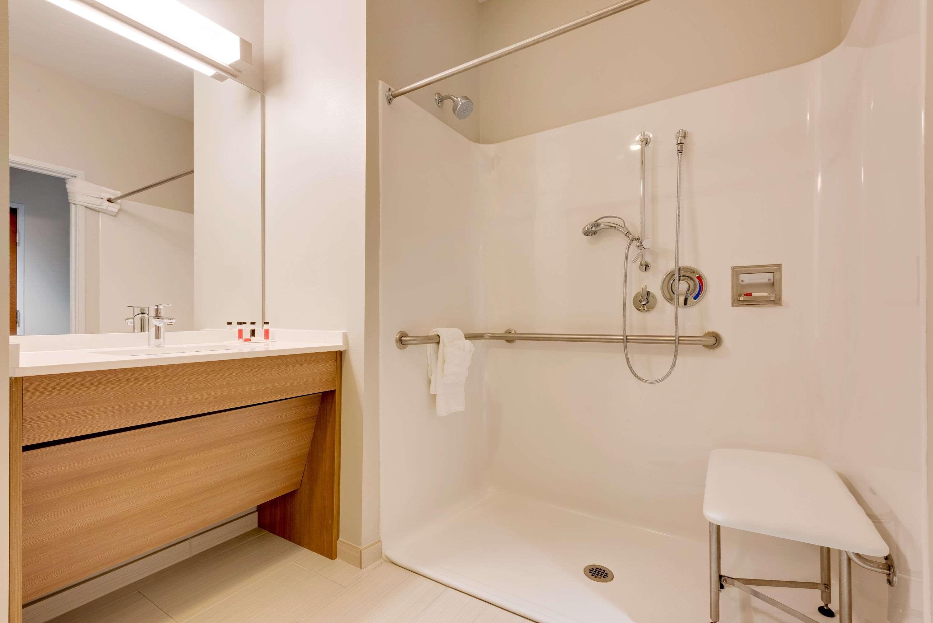 Microtel & By Wyndham Hotel 3*